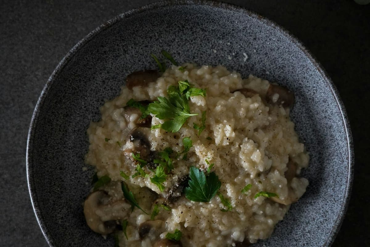 Vegan risotto met paddenstoelen