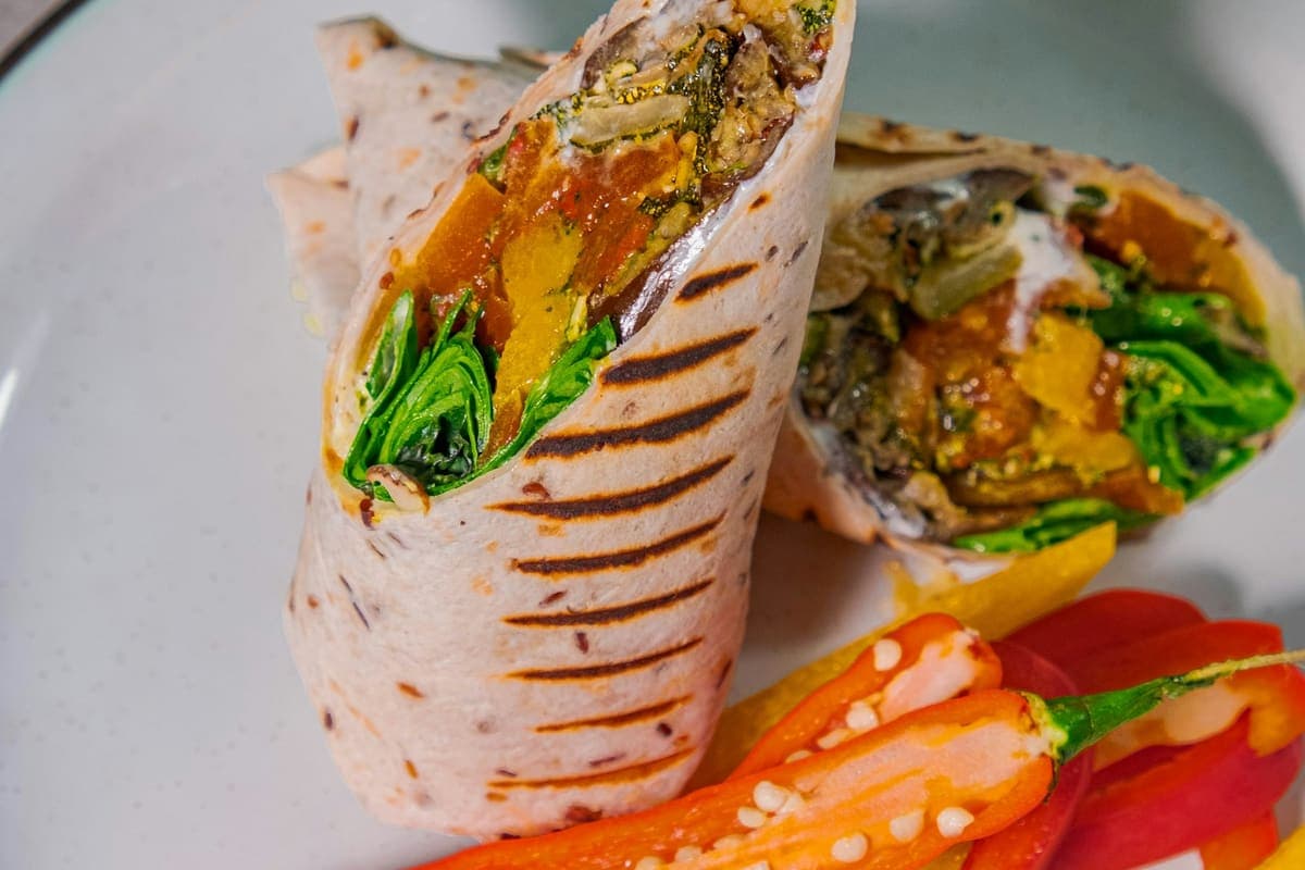 Vegan shoarma wrap met knoflooksaus